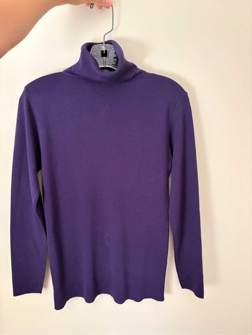 100% cashmere Purple Turtleneck Sweater - women’s